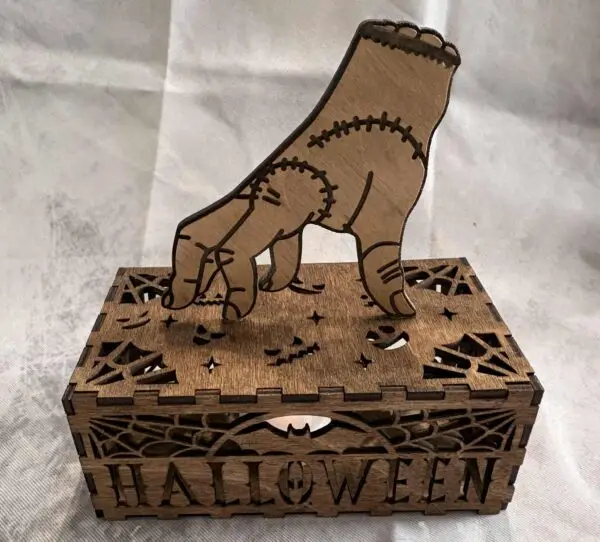 Addam's Family "Thing" Halloween light up box - Image 4