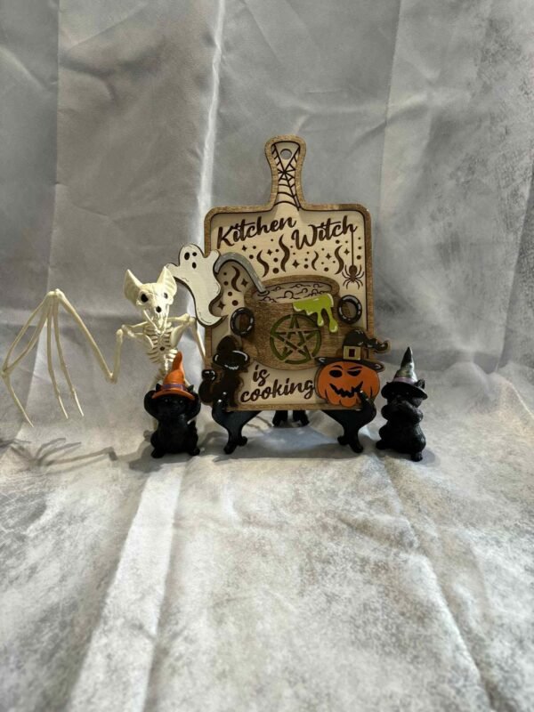 Kitchen witch cutting board - Image 4