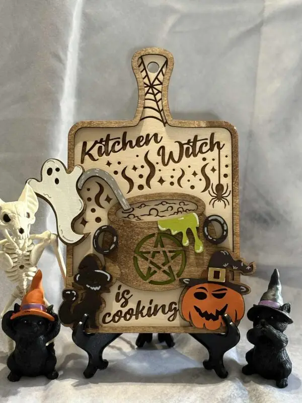 Kitchen witch cutting board - Image 2