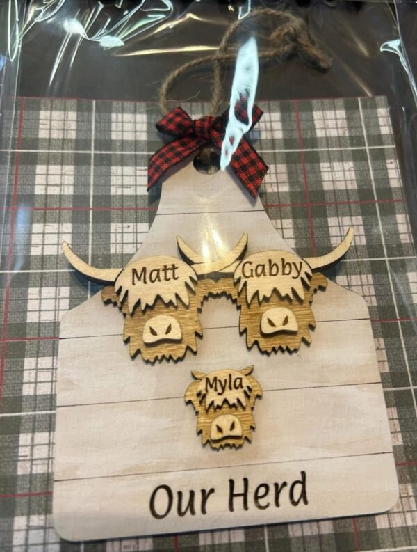 Personalized Highland Cow family ornament - Image 4