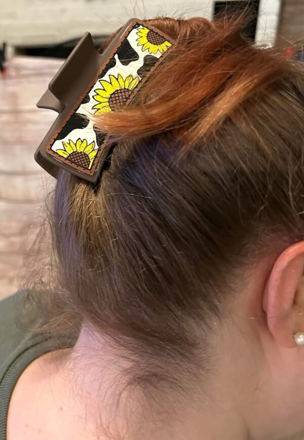 Custom engraved leather hair clip - Image 2