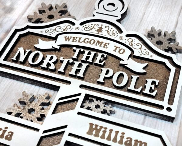 North Pole family sign - Image 3