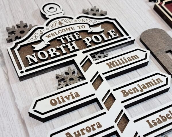 North Pole family sign - Image 4